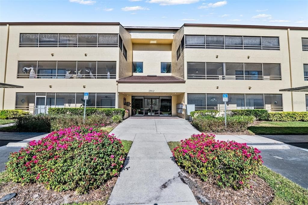 13612 S VILLAGE DRIVE # 5212, TAMPA, FL 33618