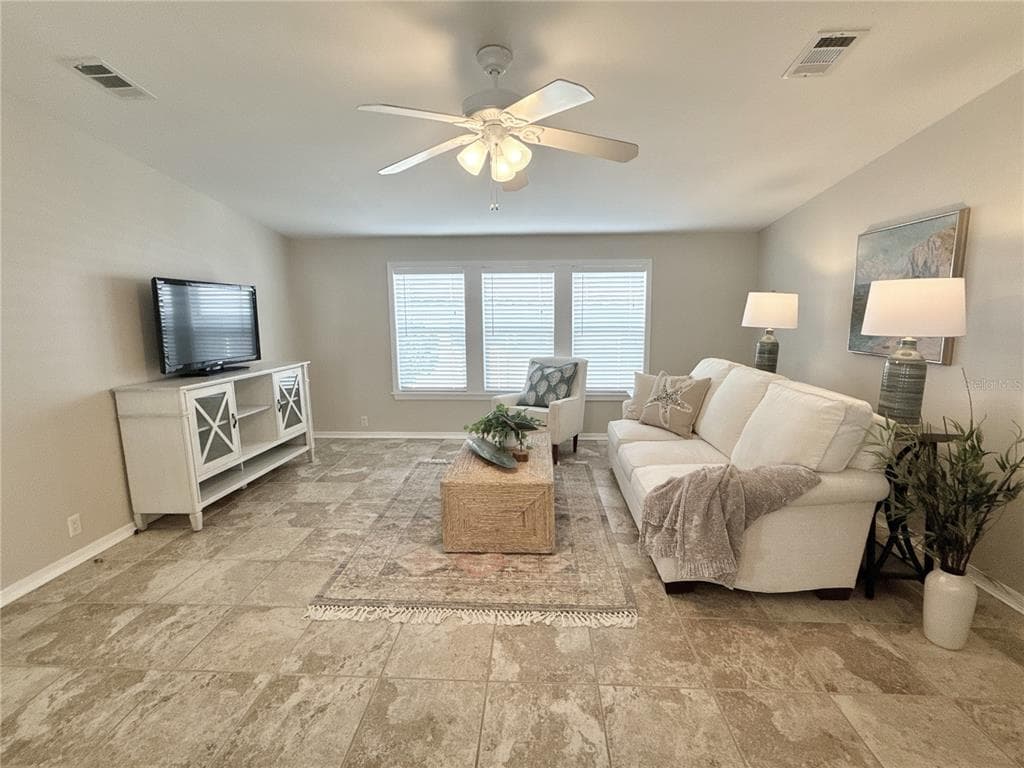 7107 MOUNT ESSEX DRIVE NE # 520, ST PETERSBURG, FL 33702 — zdjęcie 5