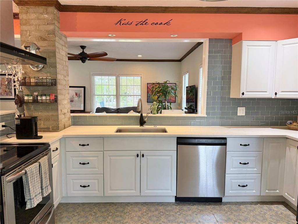 1161 JACKSON ROAD, CLEARWATER, FL 33755 — zdjęcie 4