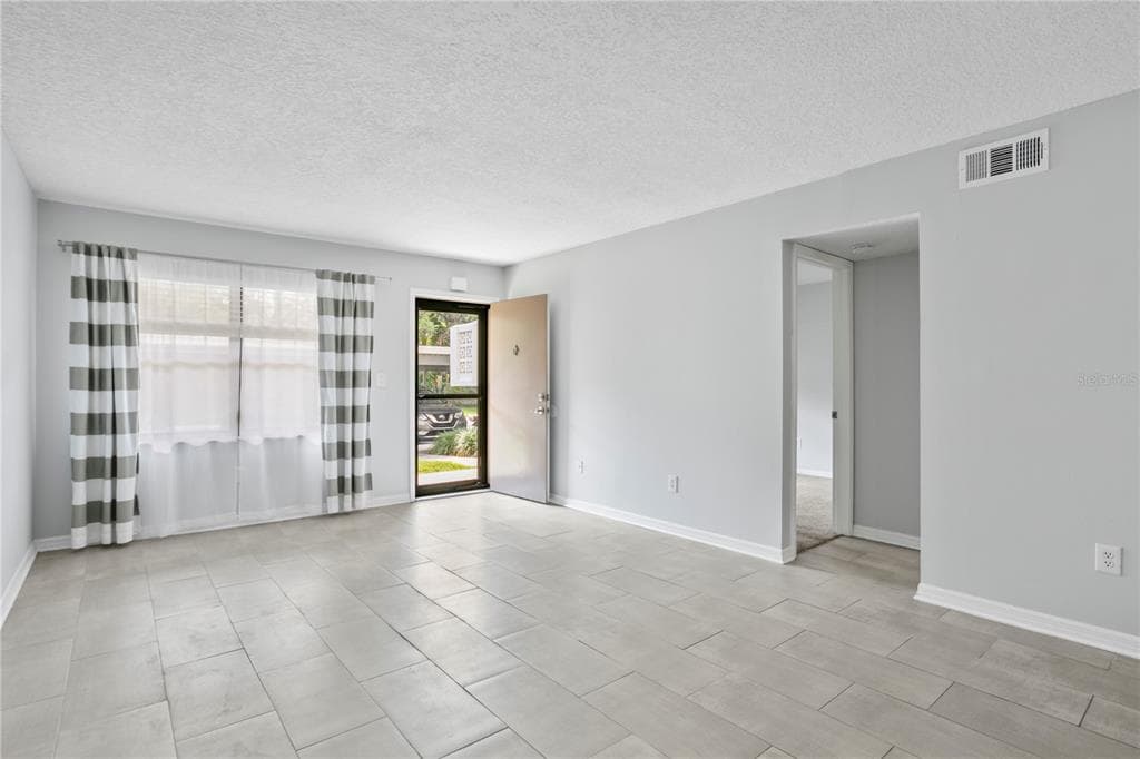 4920 LOCUST STREET NE # 115, ST PETERSBURG, FL 33703 — zdjęcie 3