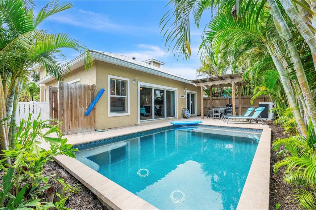 302 67TH STREET, HOLMES BEACH, FL 34217 — zdjęcie 3