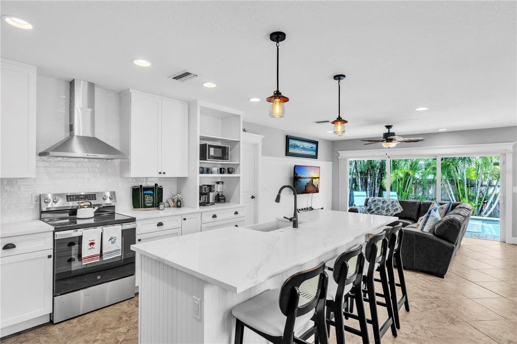 302 67TH STREET, HOLMES BEACH, FL 34217 — zdjęcie 4