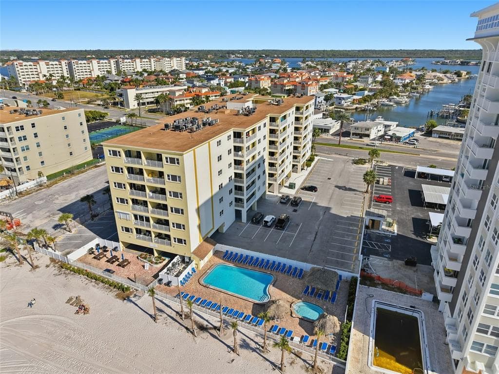 17450 GULF BOULEVARD # 104, REDINGTON SHORES, FL 33708 — zdjęcie 3