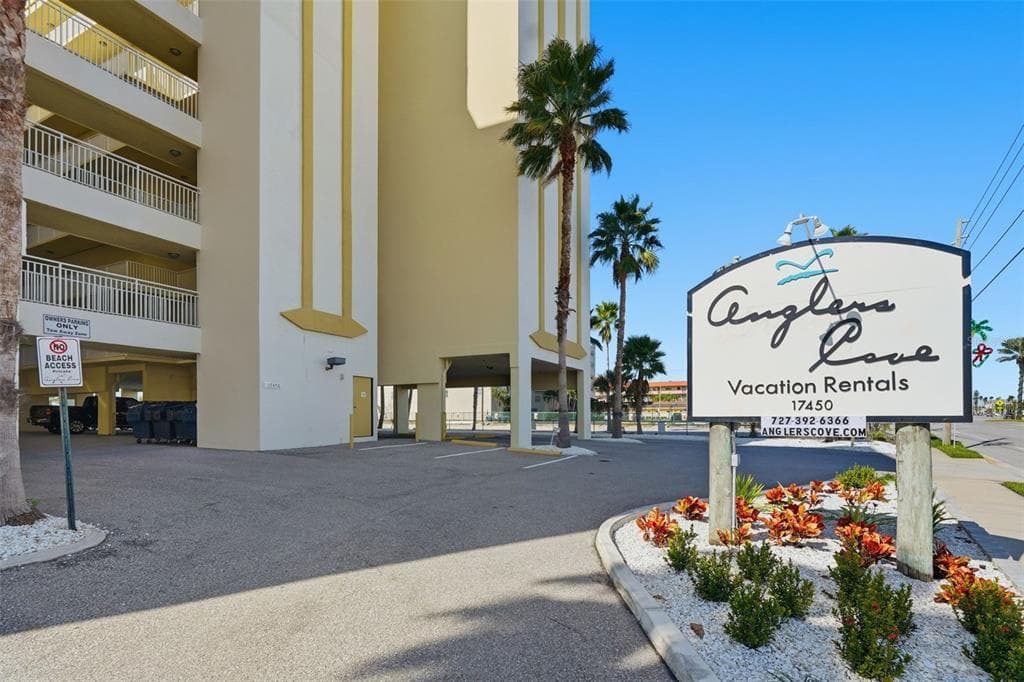 17450 GULF BOULEVARD # 104, REDINGTON SHORES, FL 33708
