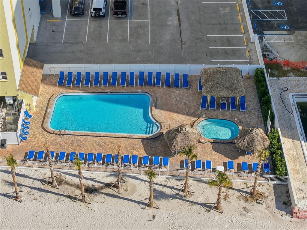 17450 GULF BOULEVARD # 104, REDINGTON SHORES, FL 33708 — zdjęcie 5
