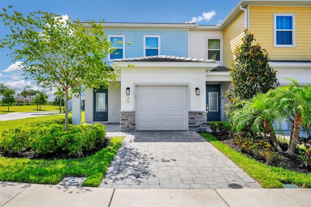 743 DRIVING RANGE COURT, REUNION, FL 34747