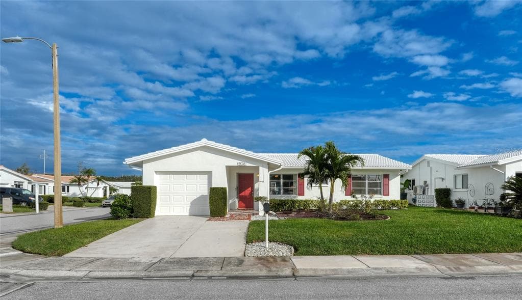 9315 42ND WAY N # #5, PINELLAS PARK, FL 33782 — zdjęcie 3