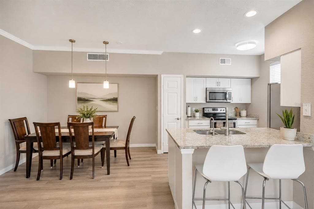 9834 LAKE CHASE ISLAND WAY # 9834, TAMPA, FL 33626 — zdjęcie 4
