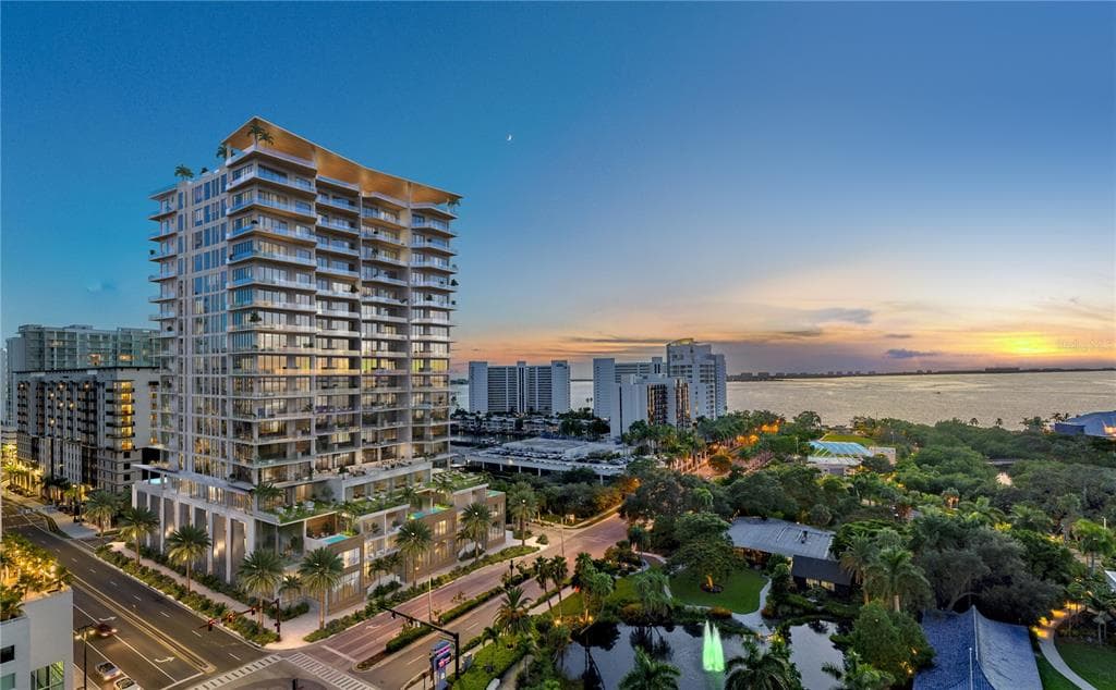 668 QUAY COMMONS # 1106, SARASOTA, FL 34236