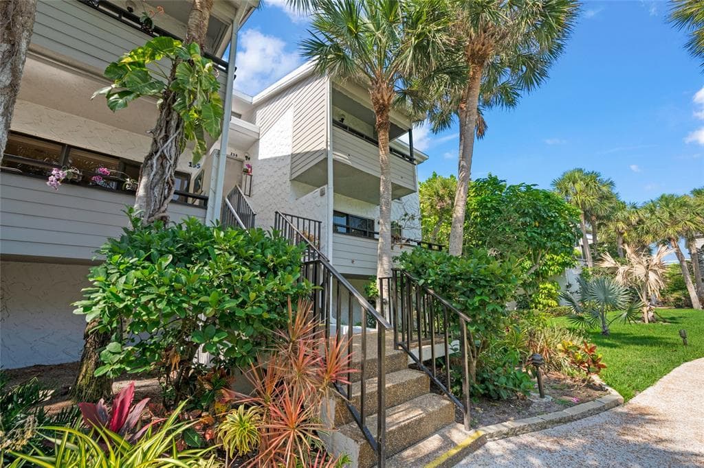 1555 TARPON CENTER DRIVE # 156, VENICE, FL 34285