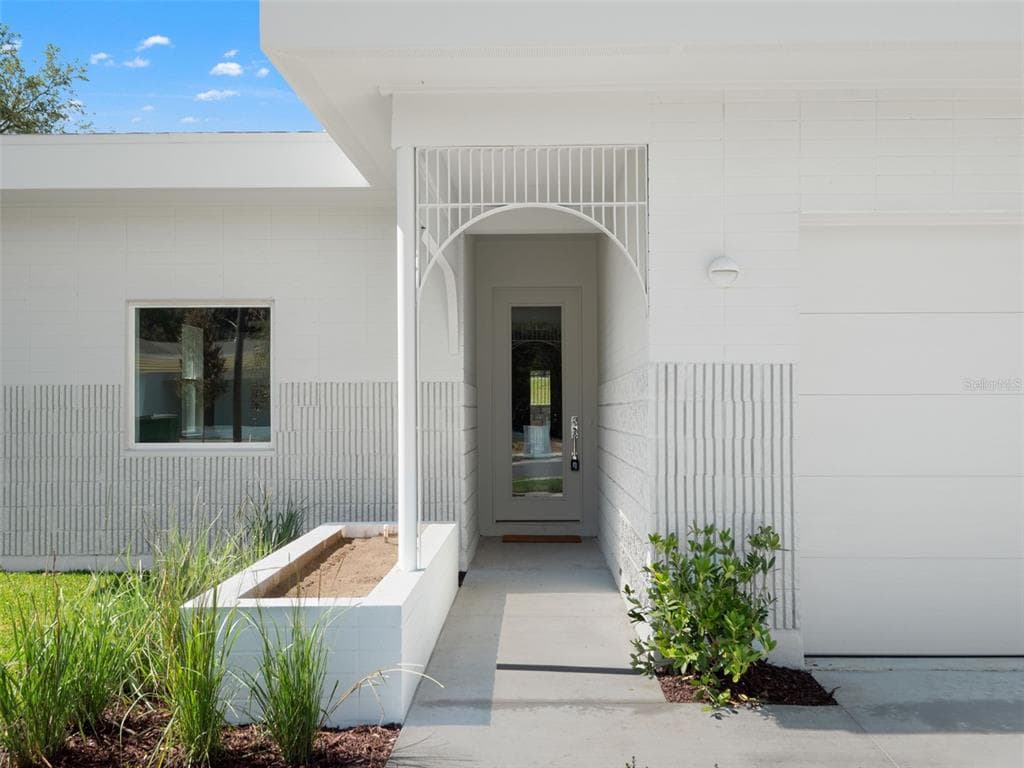 458 SKYFIELD COURT, LADY LAKE, FL 32159 — zdjęcie 2