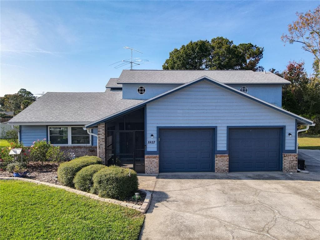 1807 VIRGINIA COURT, TAVARES, FL 32778 — zdjęcie 2