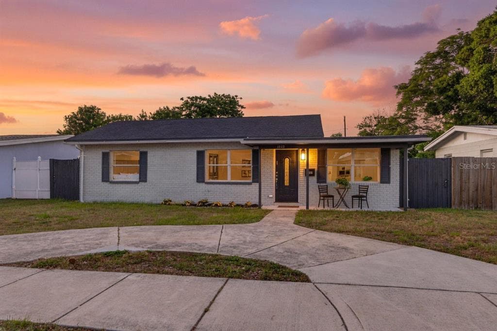 3929 13TH AVENUE N, ST PETERSBURG, FL 33713
