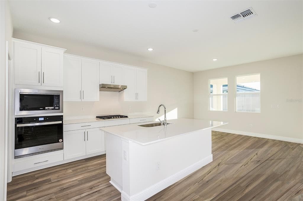 33489 HAMMOCK BEACH WAY, DADE CITY, FL 33525 — zdjęcie 2