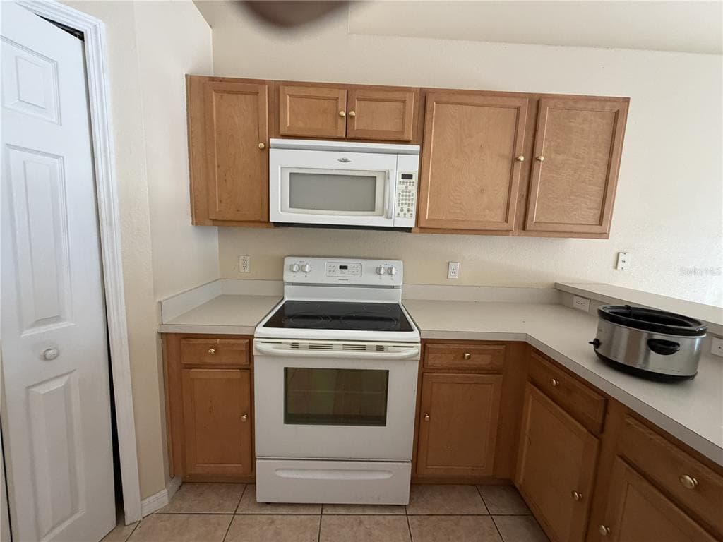 1158 SAINT TROPEZ COURT, KISSIMMEE, FL 34759 — zdjęcie 3