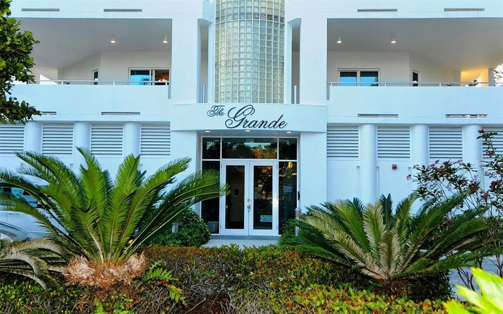 4561 GULF OF MEXICO DRIVE # 202, LONGBOAT KEY, FL 34228 — zdjęcie 2
