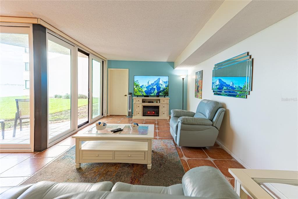 5541 PUERTA DEL SOL BOULEVARD S # 116, ST PETERSBURG, FL 33715 — zdjęcie 4