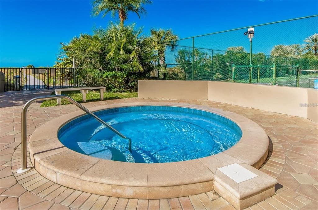 1230 GULF BOULEVARD # 1402, CLEARWATER BEACH, FL 33767 — zdjęcie 4