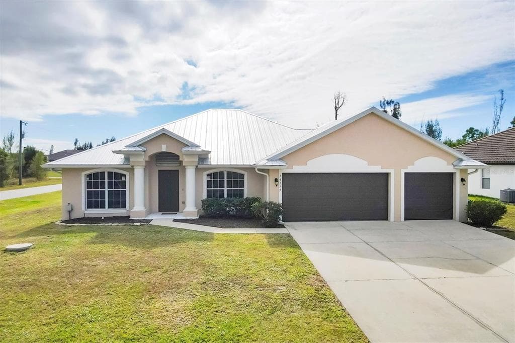 15117 LYNEBURG AVENUE, PORT CHARLOTTE, FL 33981
