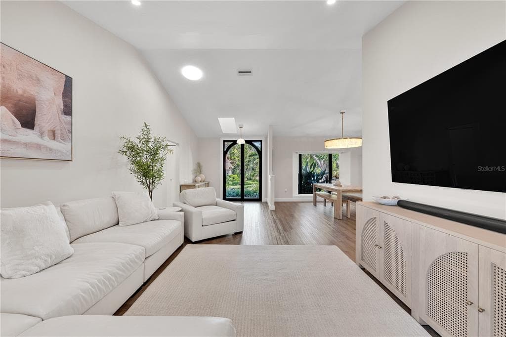 5361 SIESTA CT, SARASOTA, FL 34242 — zdjęcie 4