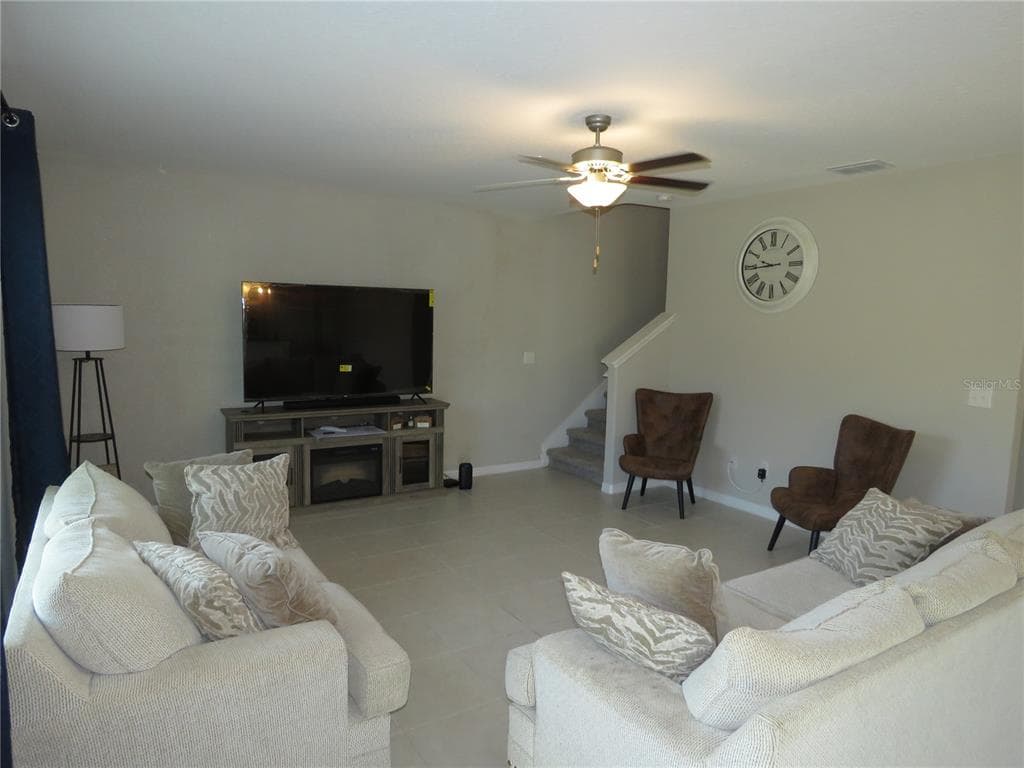 15518 MILLER CREEK DRIVE, SUN CITY CENTER, FL 33573 — zdjęcie 3