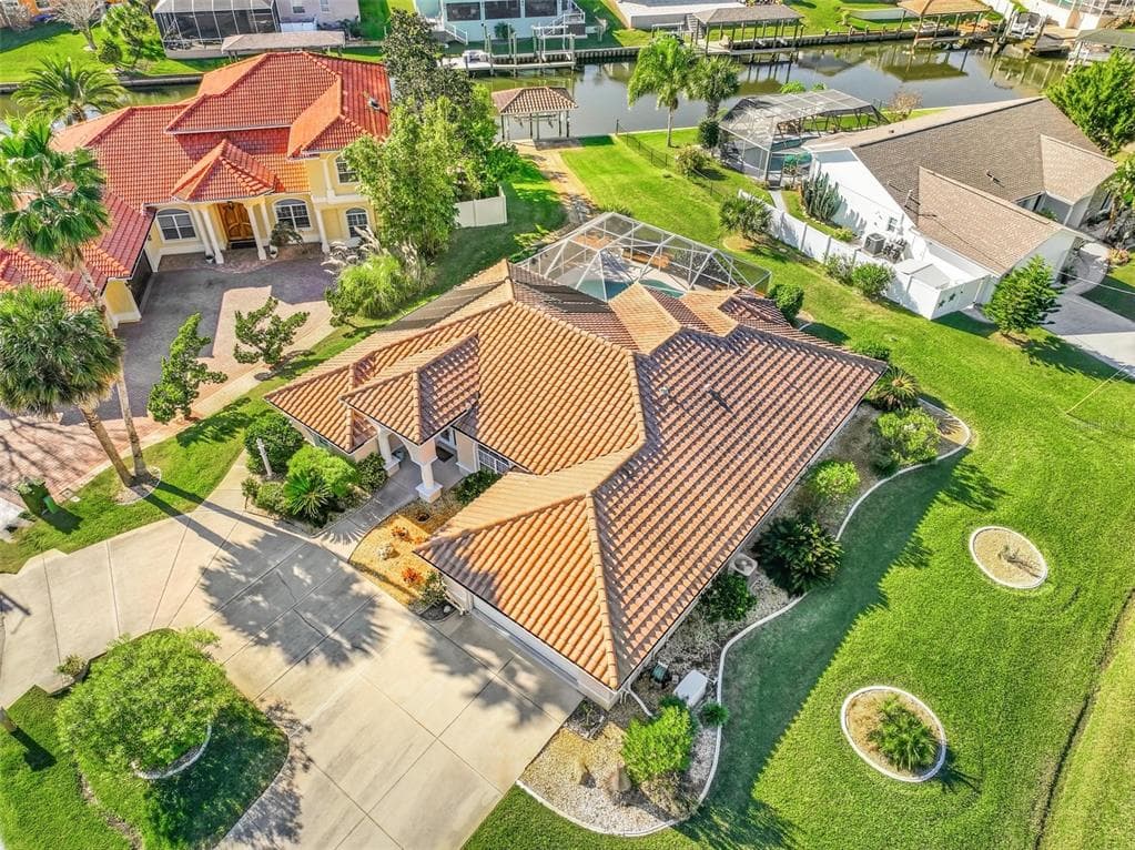 2 CHER COURT, PALM COAST, FL 32137