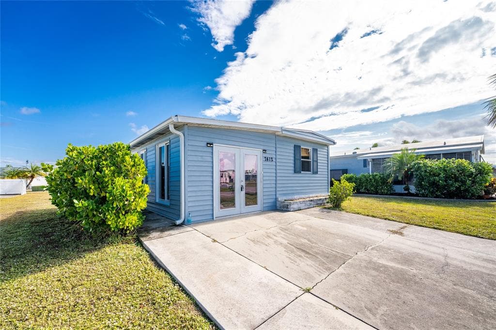 7412 BECKLEY STREET, PORT CHARLOTTE, FL 33981 — zdjęcie 2