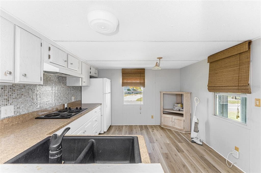 7412 BECKLEY STREET, PORT CHARLOTTE, FL 33981 — zdjęcie 5