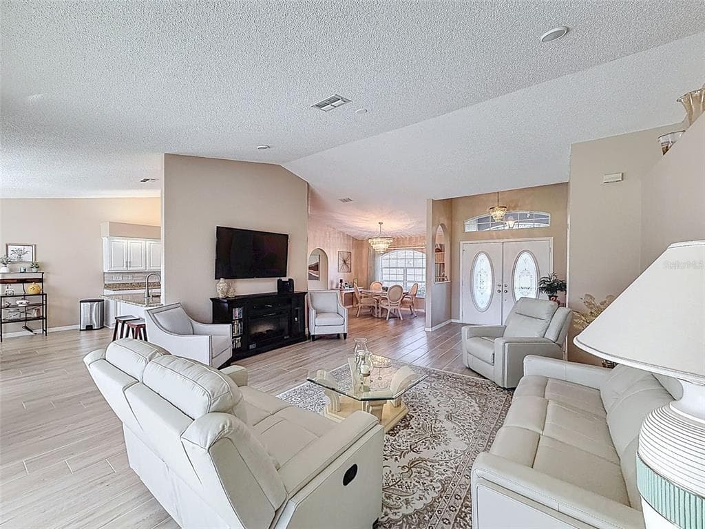 9428 APPLE DUMPLING COURT, WEEKI WACHEE, FL 34613 — zdjęcie 5