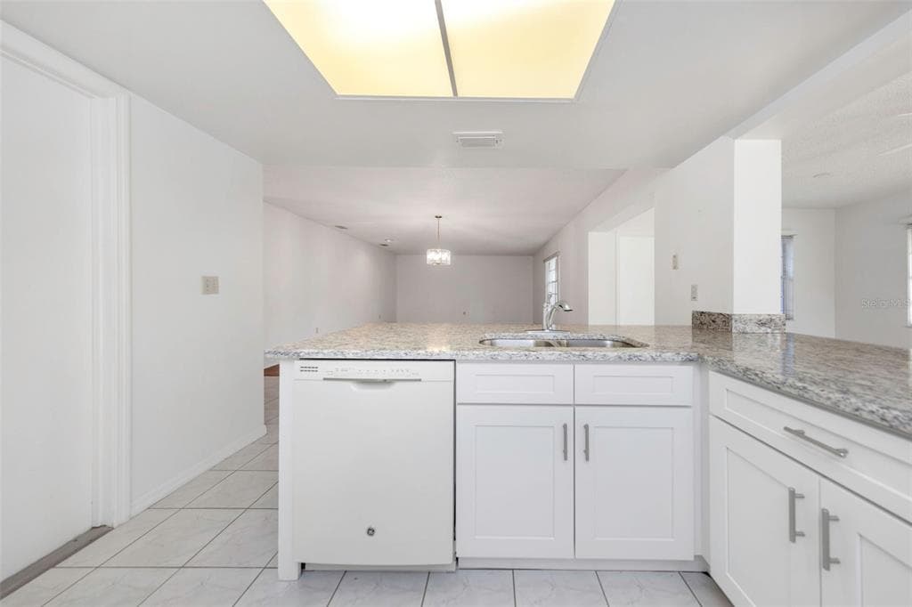 2024 HEATHFIELD CIRCLE # 155, SUN CITY CENTER, FL 33573 — zdjęcie 4