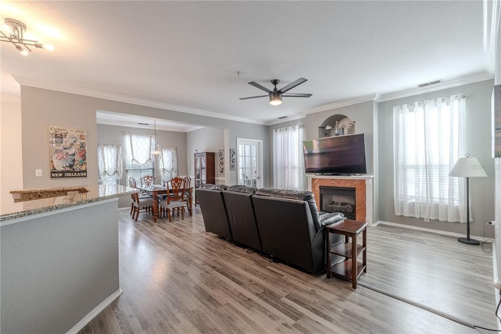 2738 VIA TIVOLI # 220B, CLEARWATER, FL 33764 — zdjęcie 4