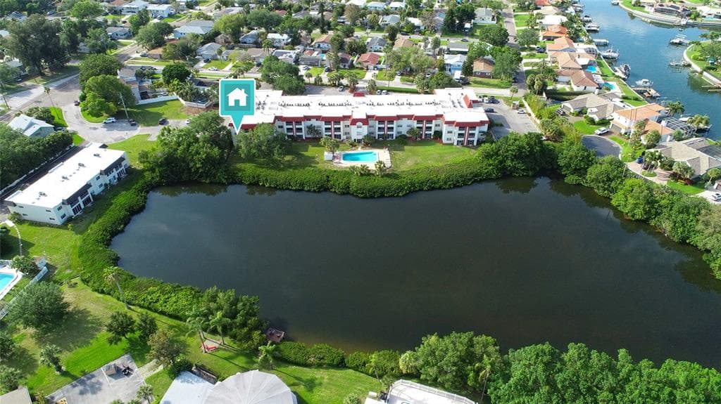 1860 MASSACHUSETTS AVENUE NE # 224, ST PETERSBURG, FL 33703