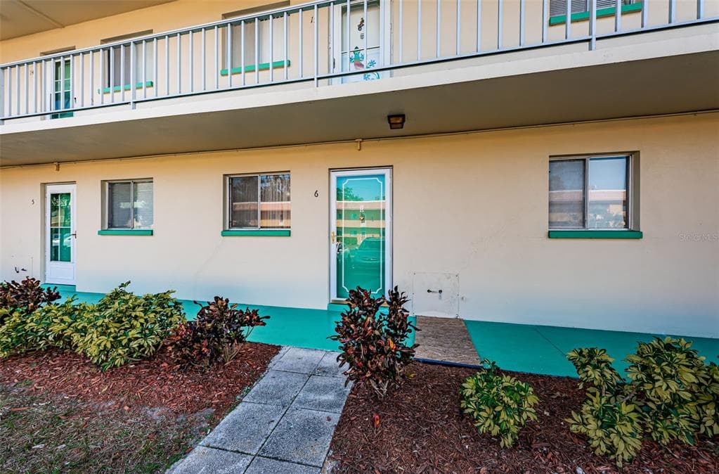 2001 GREENBRIAR BOULEVARD # 6, CLEARWATER, FL 33763 — zdjęcie 4