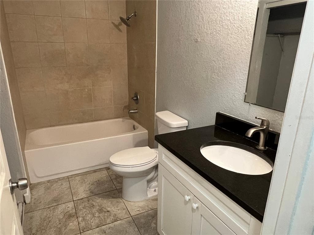 920 MAYDELL DRIVE # A, TAMPA, FL 33619 — zdjęcie 3