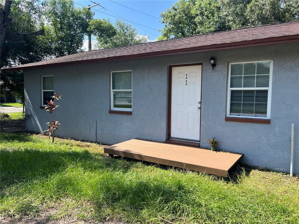 920 MAYDELL DRIVE # B, TAMPA, FL 33619