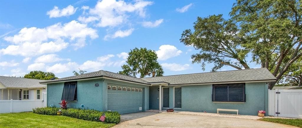 11987 106TH AVENUE, SEMINOLE, FL 33778