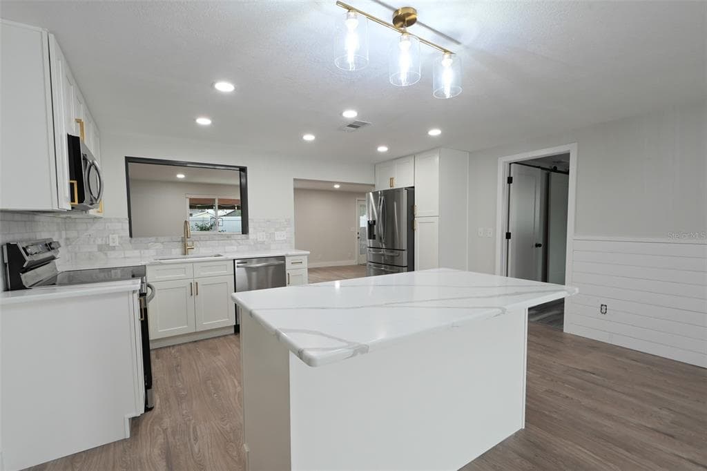 11987 106TH AVENUE, SEMINOLE, FL 33778 — zdjęcie 4