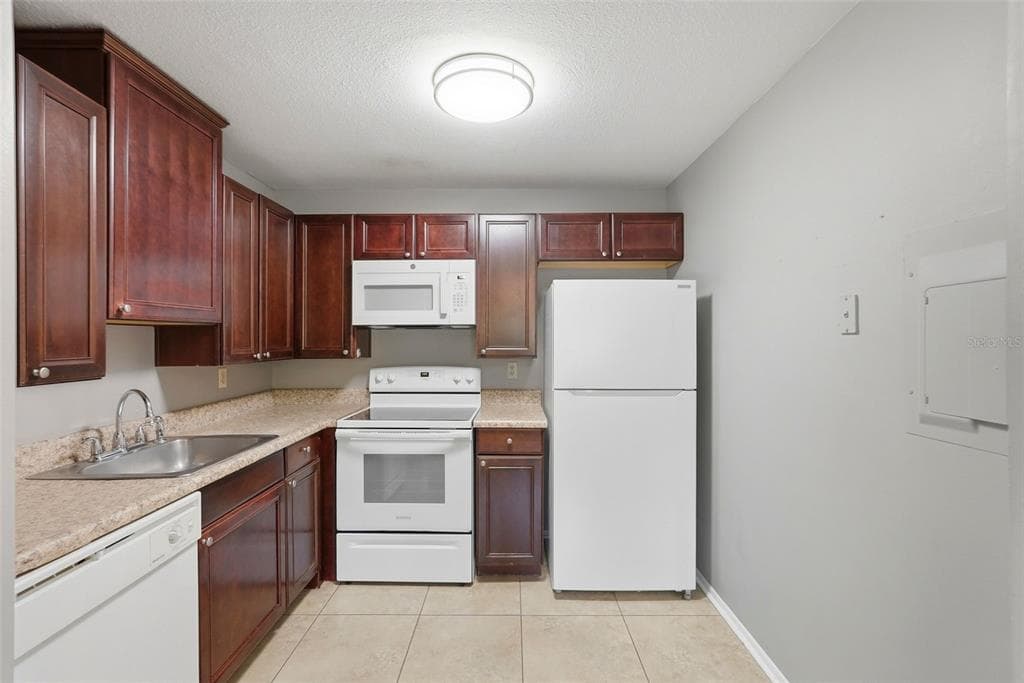 11709 RAINTREE VILLAGE BOULEVARD # C, TEMPLE TERRACE, FL 33617 — zdjęcie 5