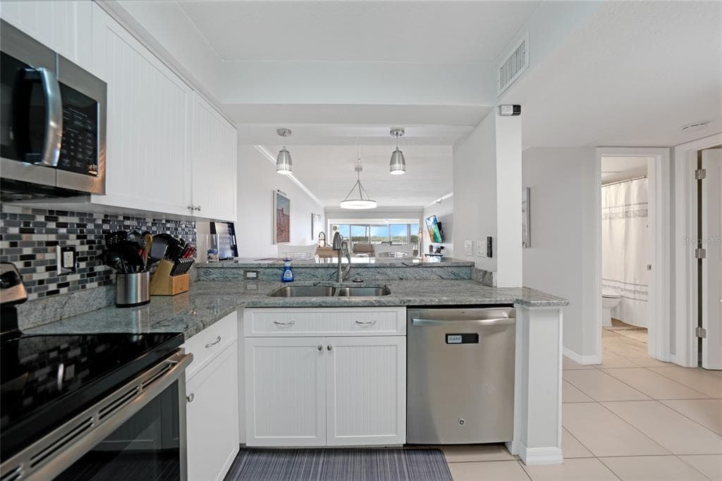 1701 BEACH ROAD # 202, ENGLEWOOD, FL 34223 — zdjęcie 5