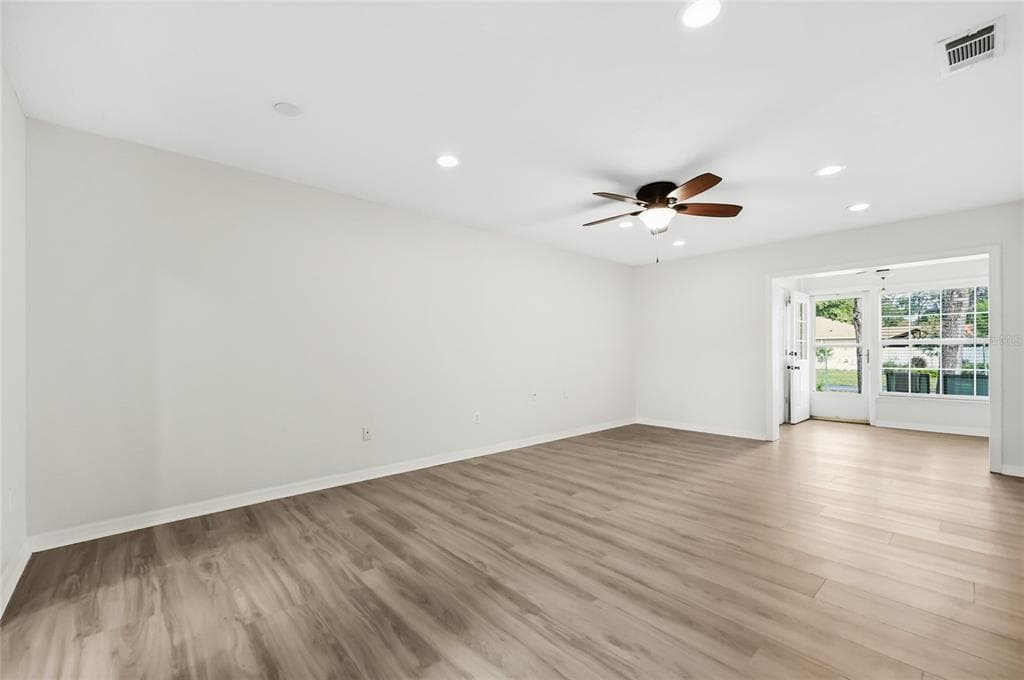 249 N HILL AVENUE # 30, DELAND, FL 32724 — zdjęcie 4
