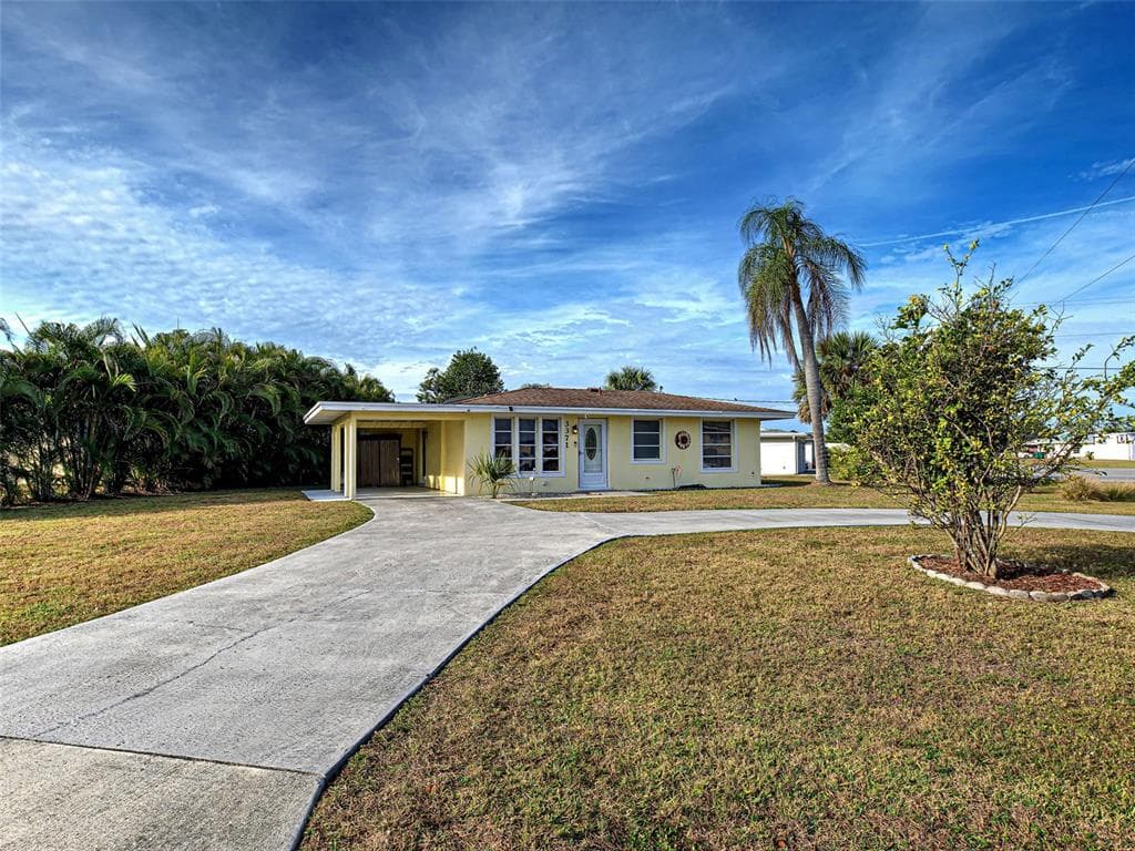 3371 PINETREE STREET, PORT CHARLOTTE, FL 33952