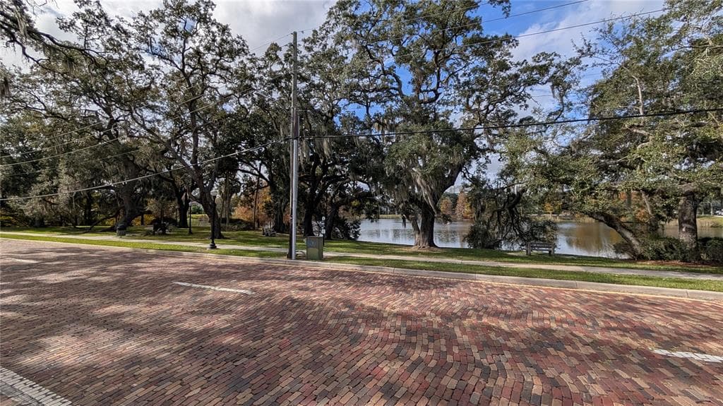 109 S BROWN AVENUE, ORLANDO, FL 32801 — zdjęcie 4