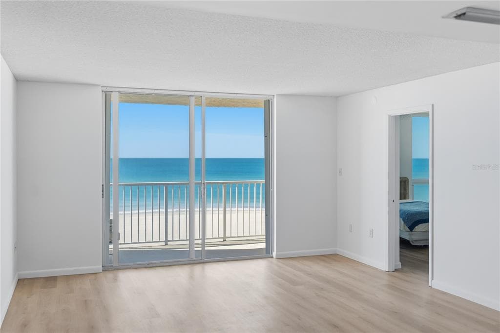 4485 GULF OF MEXICO DRIVE # 402, LONGBOAT KEY, FL 34228