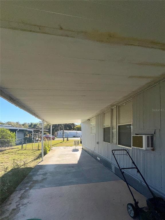 1370 COUNTY DRIVE, TAVARES, FL 32778 — zdjęcie 5