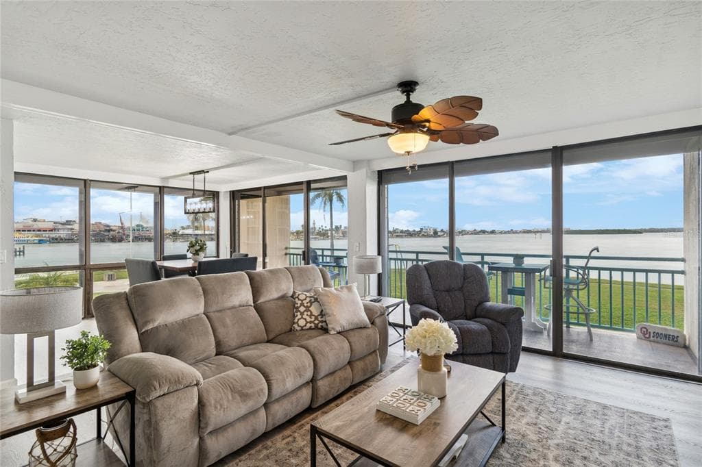 1 KEY CAPRI # 101E, TREASURE ISLAND, FL 33706 — zdjęcie 5
