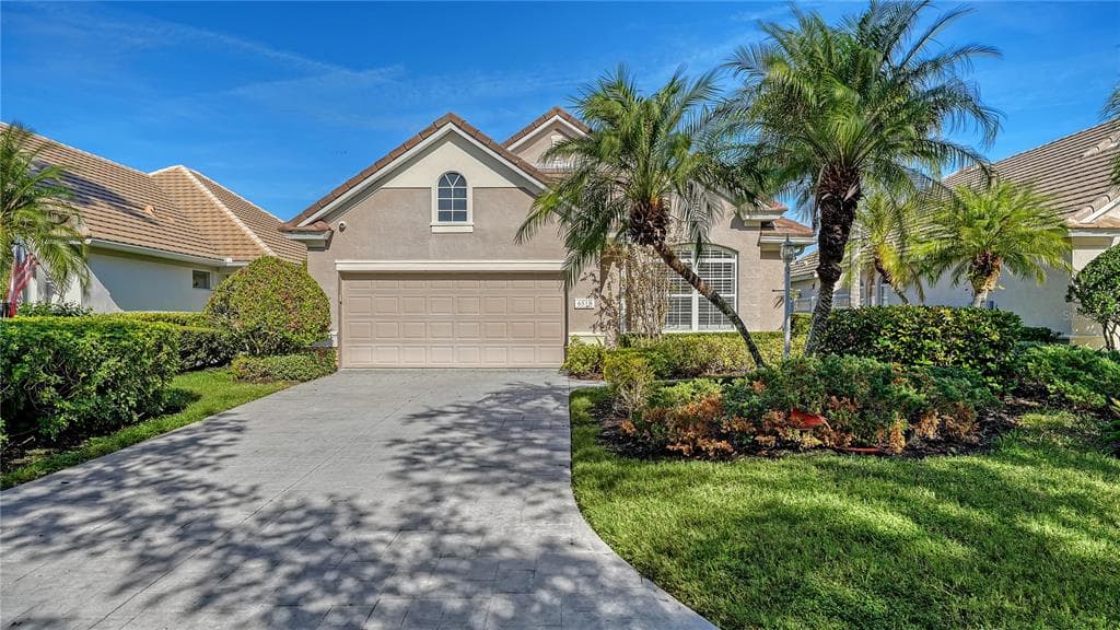 6519 OAKLAND HILLS DRIVE, LAKEWOOD RANCH, FL 34202