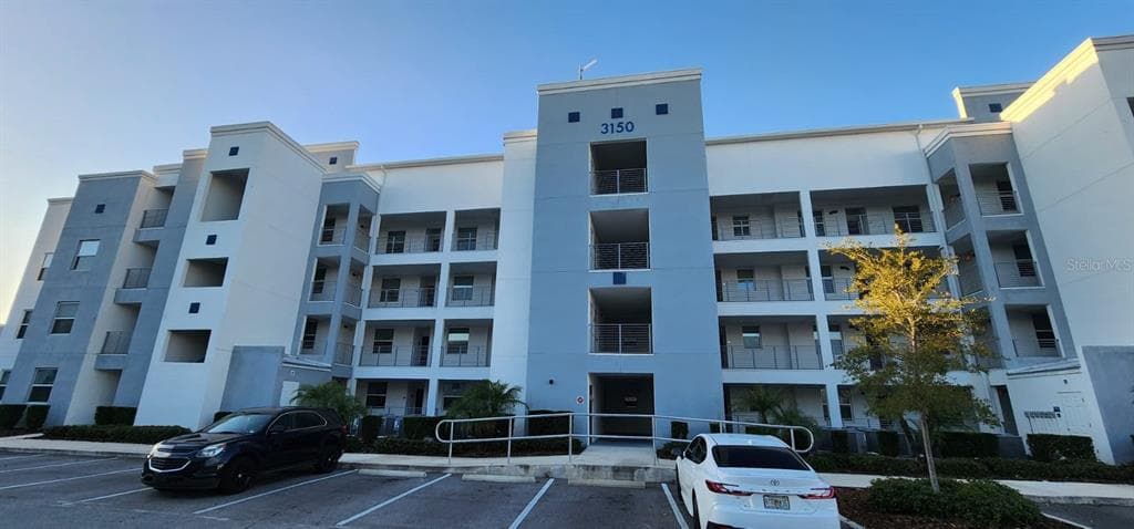 3150 PARADOX CIRCLE # 302, KISSIMMEE, FL 34746