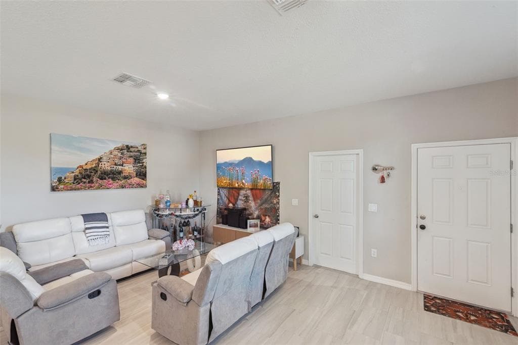 1021/1023 TITCOMB STREET, EUSTIS, FL 32726 — zdjęcie 4