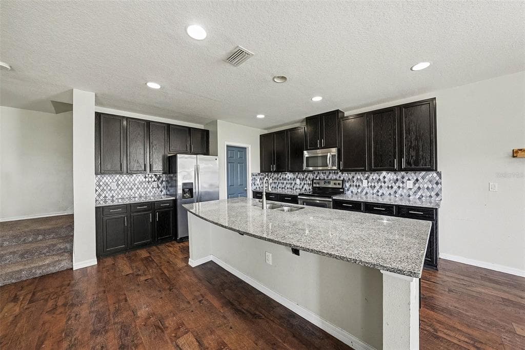 10233 NEWMINSTER LOOP, RUSKIN, FL 33573 — zdjęcie 2