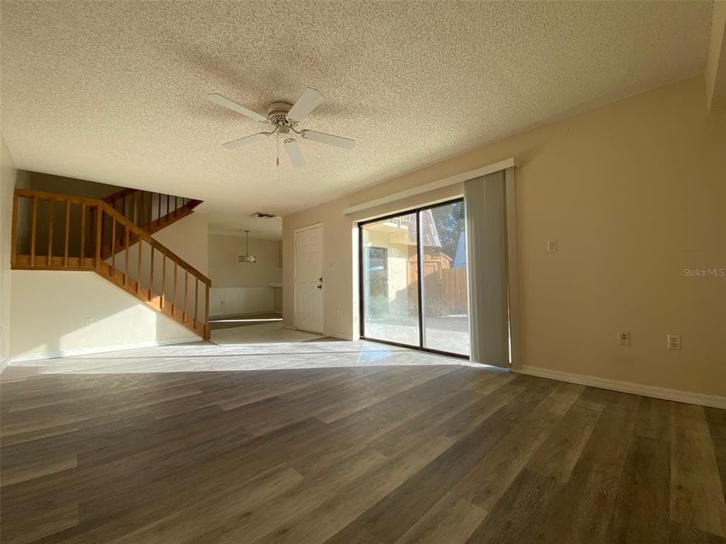 2911 PECAN AVENUE, LEESBURG, FL 34748 — zdjęcie 4